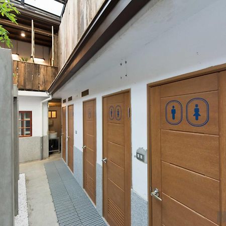 158 Hostel ไถหนาน ภายนอก รูปภาพ