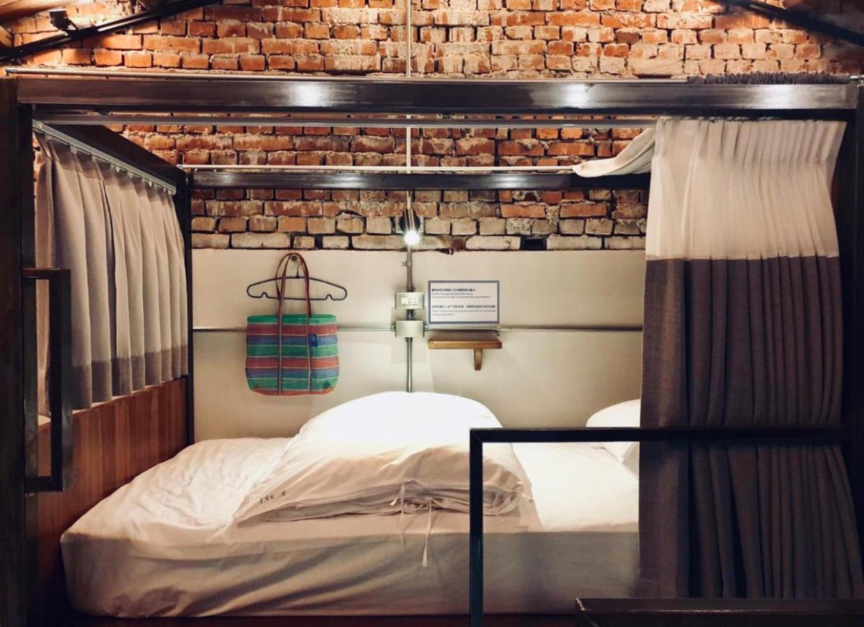 158 Hostel ไถหนาน ภายนอก รูปภาพ