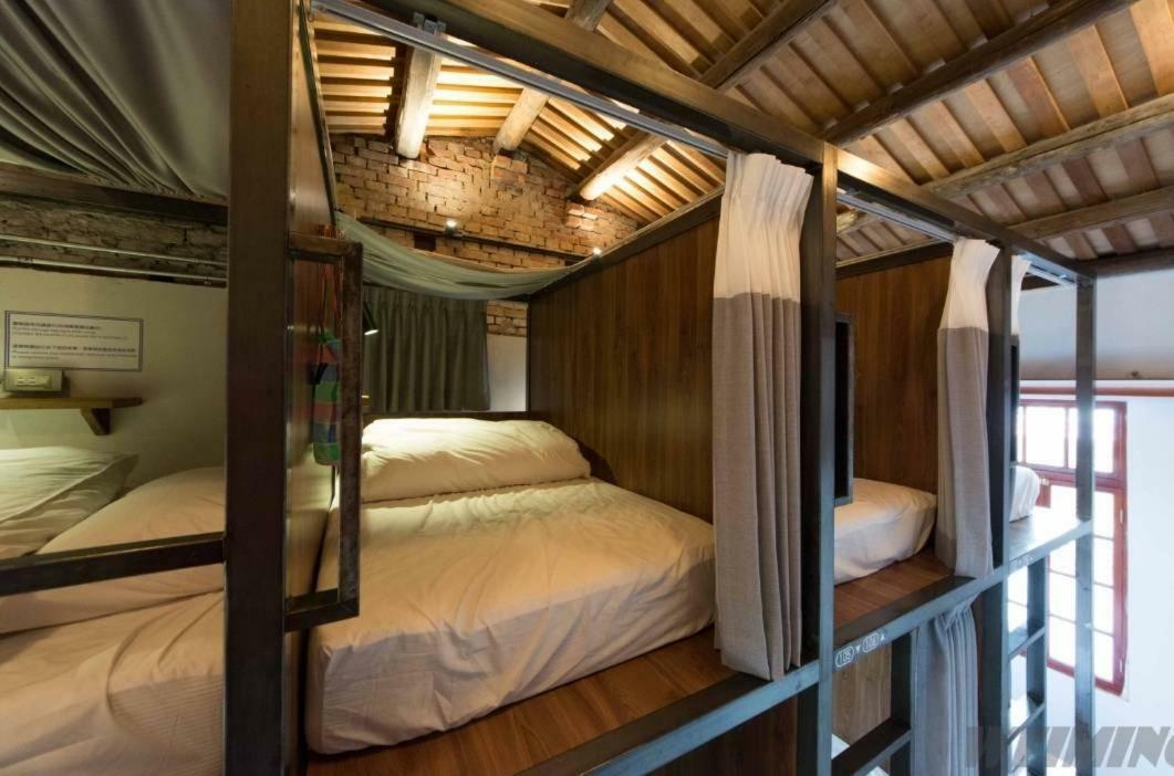 158 Hostel ไถหนาน ภายนอก รูปภาพ